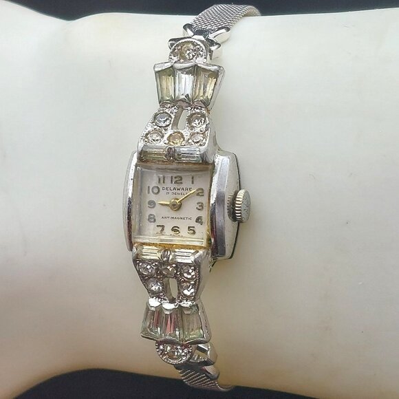 Vintage Delaware 17 Jewels Antimagnetic Ladies Watch With Rhinestones and Mesh B